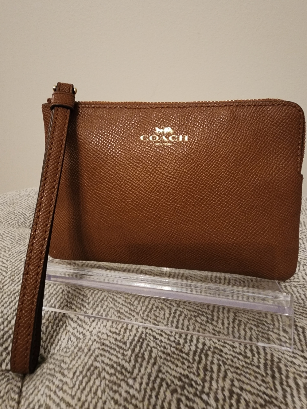 EUC COACH Brown Leather Wristlet